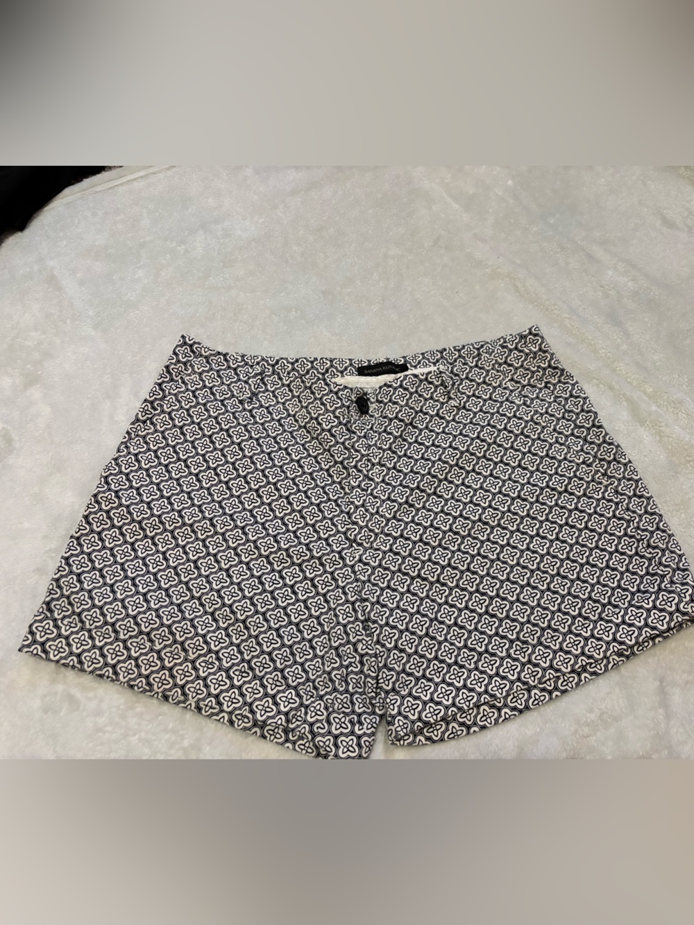 Banana Republic Black and White Geometric Print Jean Shorts